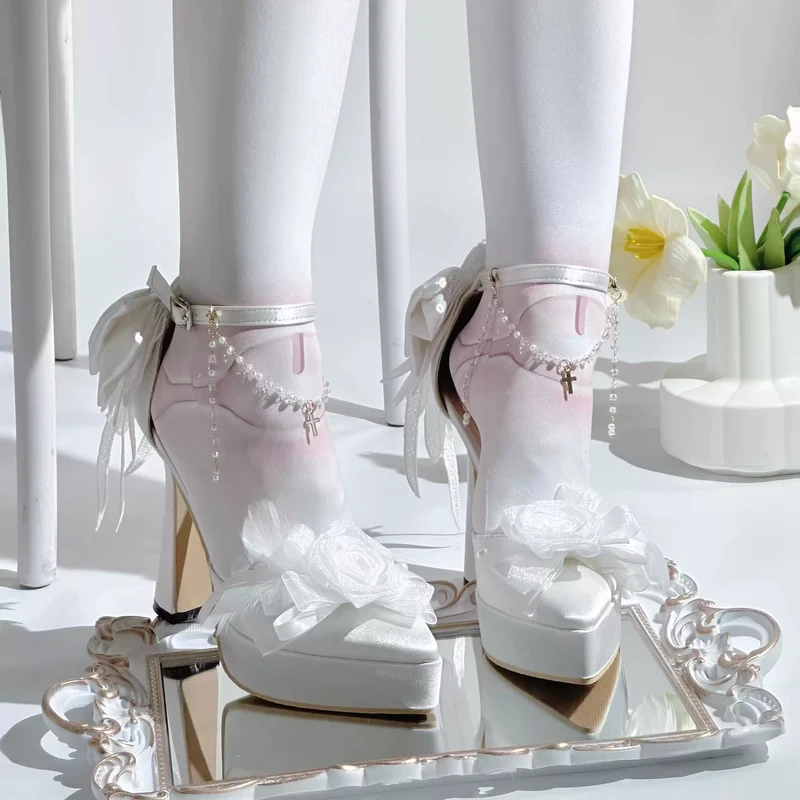 Gothic-Plateau-High-Heels mit Rosen-Schleife und Kette für Damen