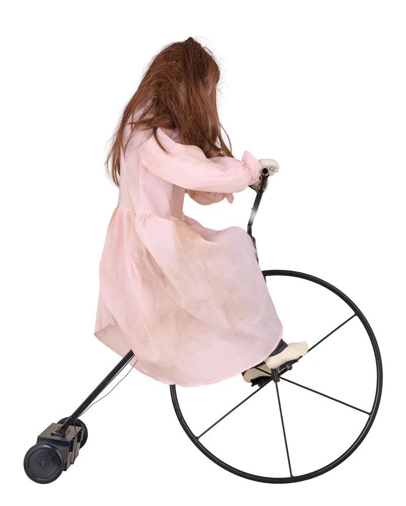 Creepy Cycling Cindy Halloween Animatronic | Sound & Bewegung 94x72cm