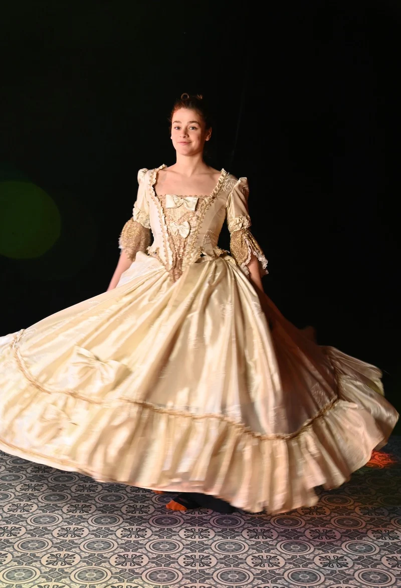 Kleid - opulentes Kleid mit Schleifen-Details - W129