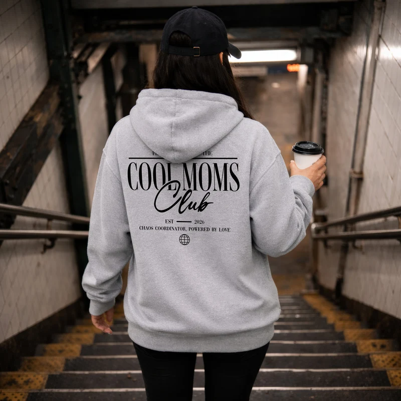 Cool Moms Club Hoodie personalisiert mit deinem Datum
