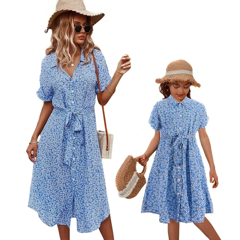Blumiges Blusenkleid
