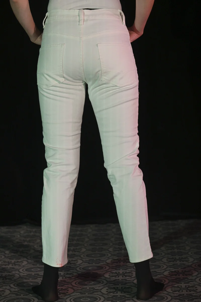 Hose - Weiße Highwaist-Jeans - W259