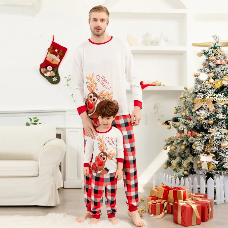 Humorvoller Familienpyjama Weihnachten