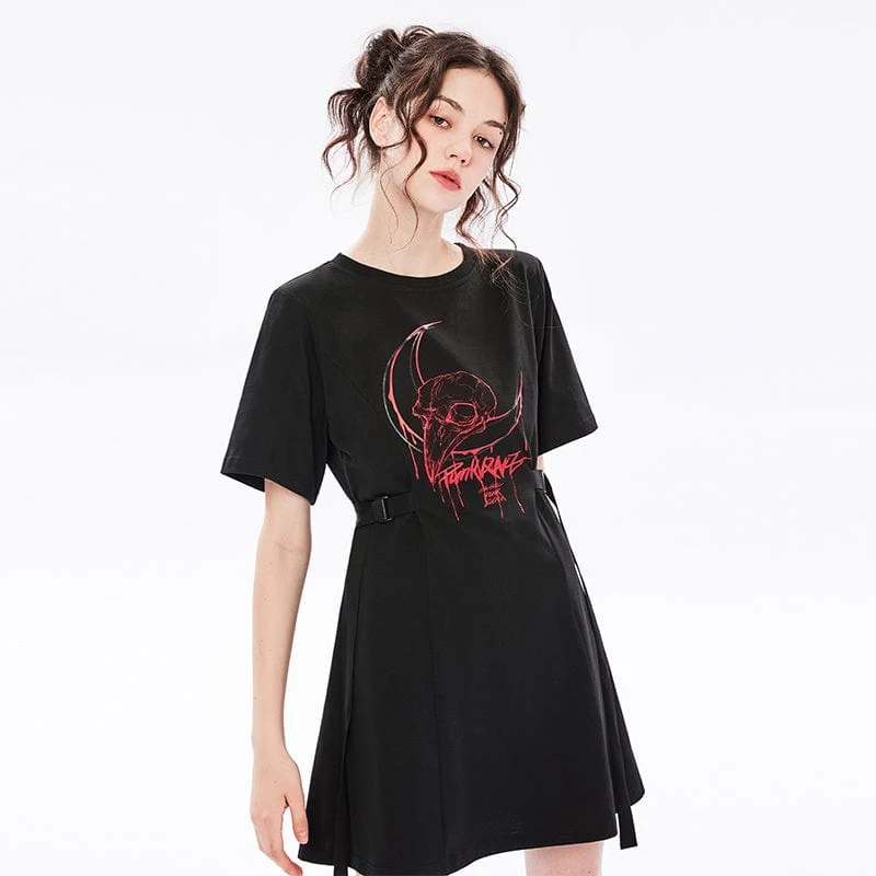 Lässiges T-Shirt-Kleid mit Grunge-Schädel-Print für Damen mit Trägern