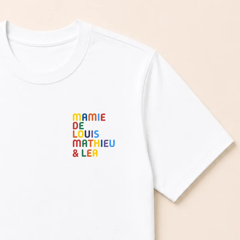 T-shirt personnalisé mamie - Prénoms multicolores brodés