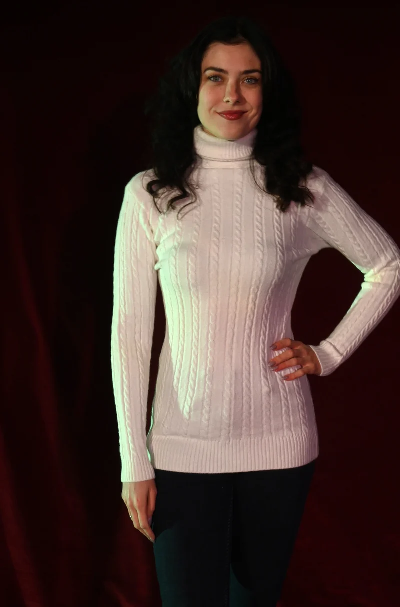Pullover - Weißer Rollkragen - W155
