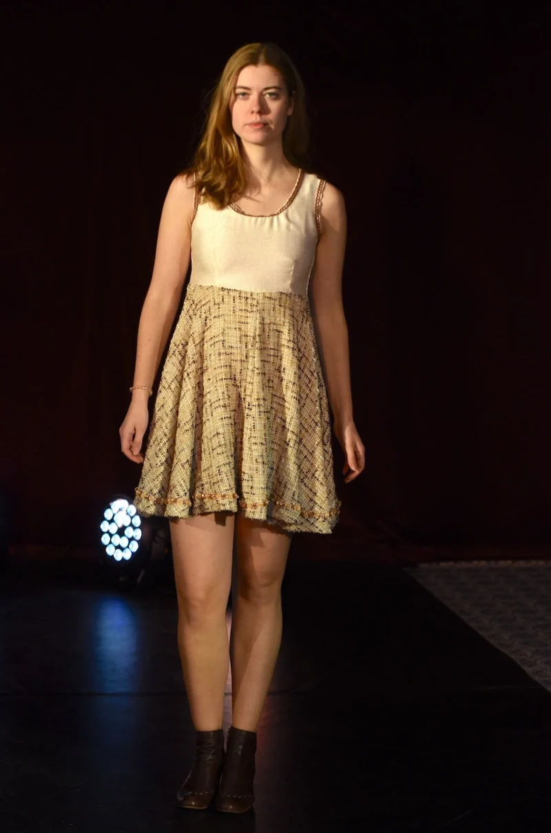 Kleid - Minikleid mit Wollrock - W137