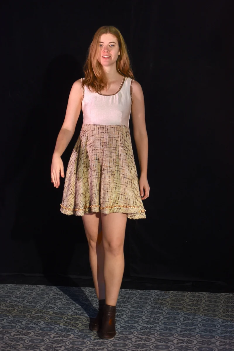 Kleid - Minikleid mit Wollrock - W137