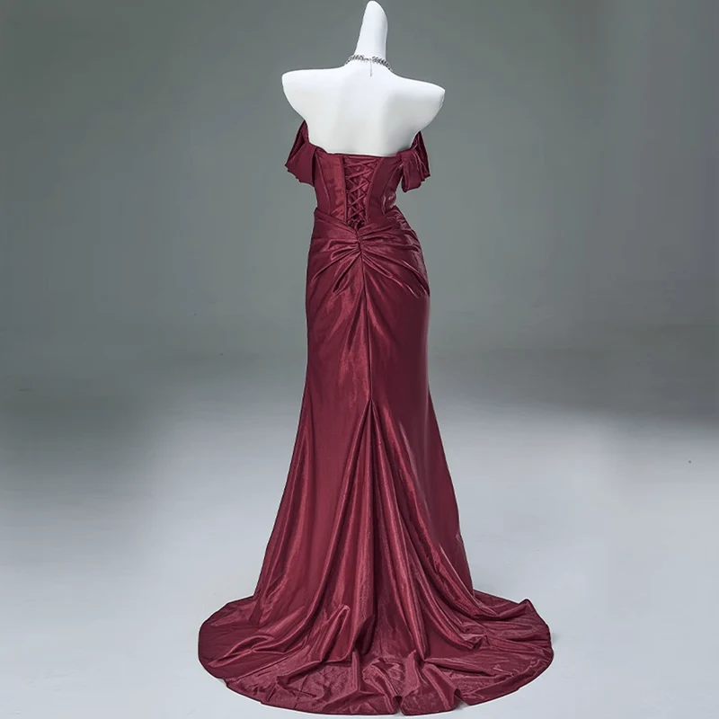 Damen Custom Gothic Off Shoulder Rüschen Satin Meerjungfrau Ballkleid Brautkleid