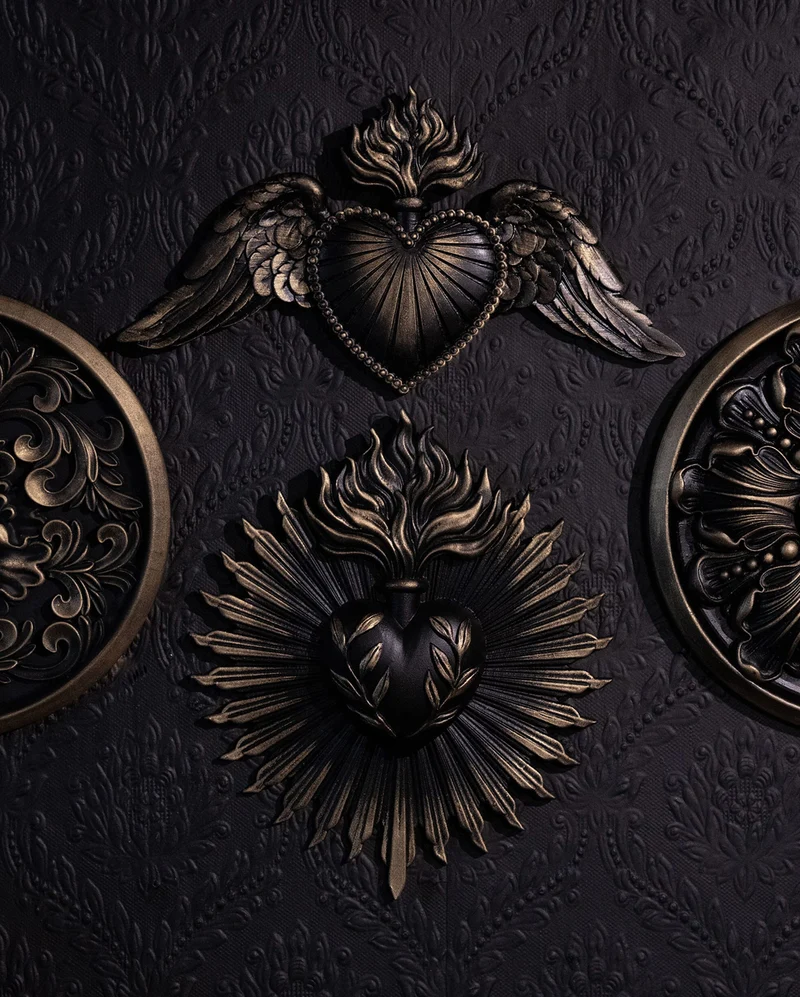 Fervour Winged Sacred Heart Wandrelief 22 x 14cm
