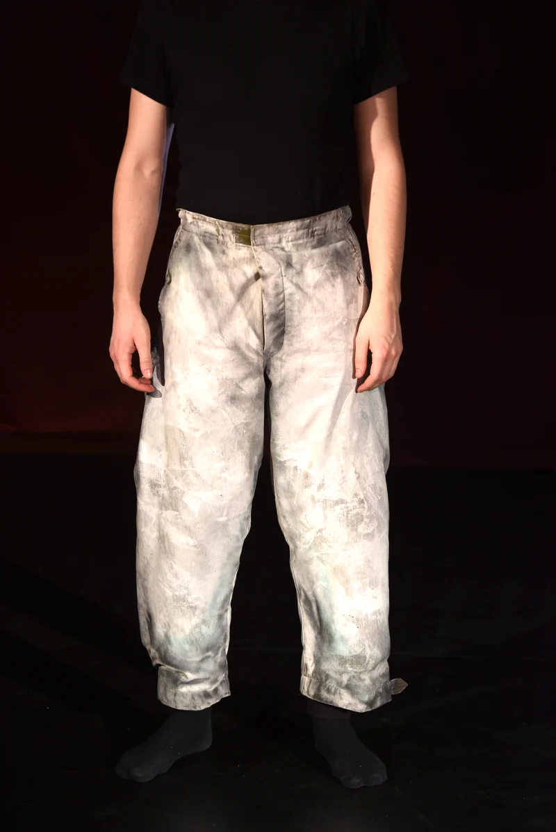 Hose - Ausgewaschene Jeans - B060