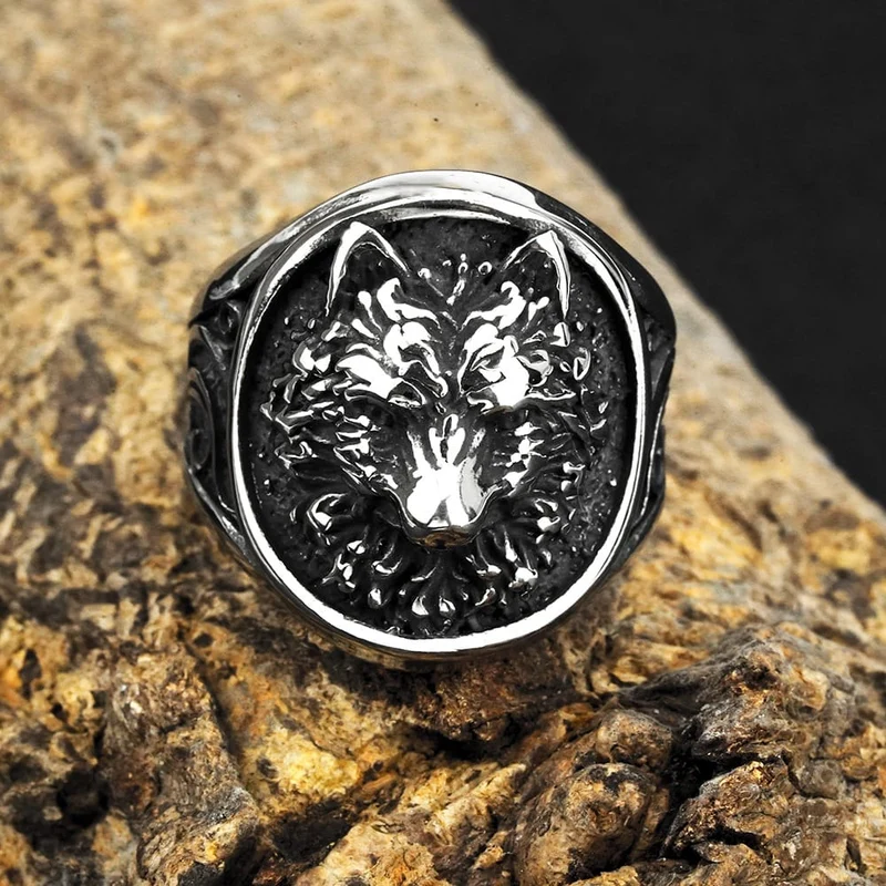 Punk-Ring für Herren mit antikisiertem, 3D-geformtem Wolfskopf