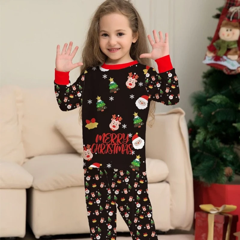 Pyjama mit Weihnachtsmotiv (Mann & Frau)
