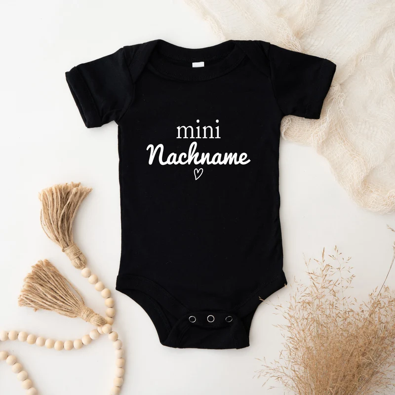 Babybody Personalisiert Mini Nachname Babybody miniversion Baby Geschenk Body kurzarm bedruckt Bodysuit Schwangerschaft verkünden Toddler