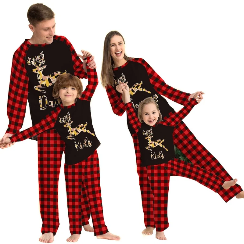 Pyjama Hirsch Weihnachten