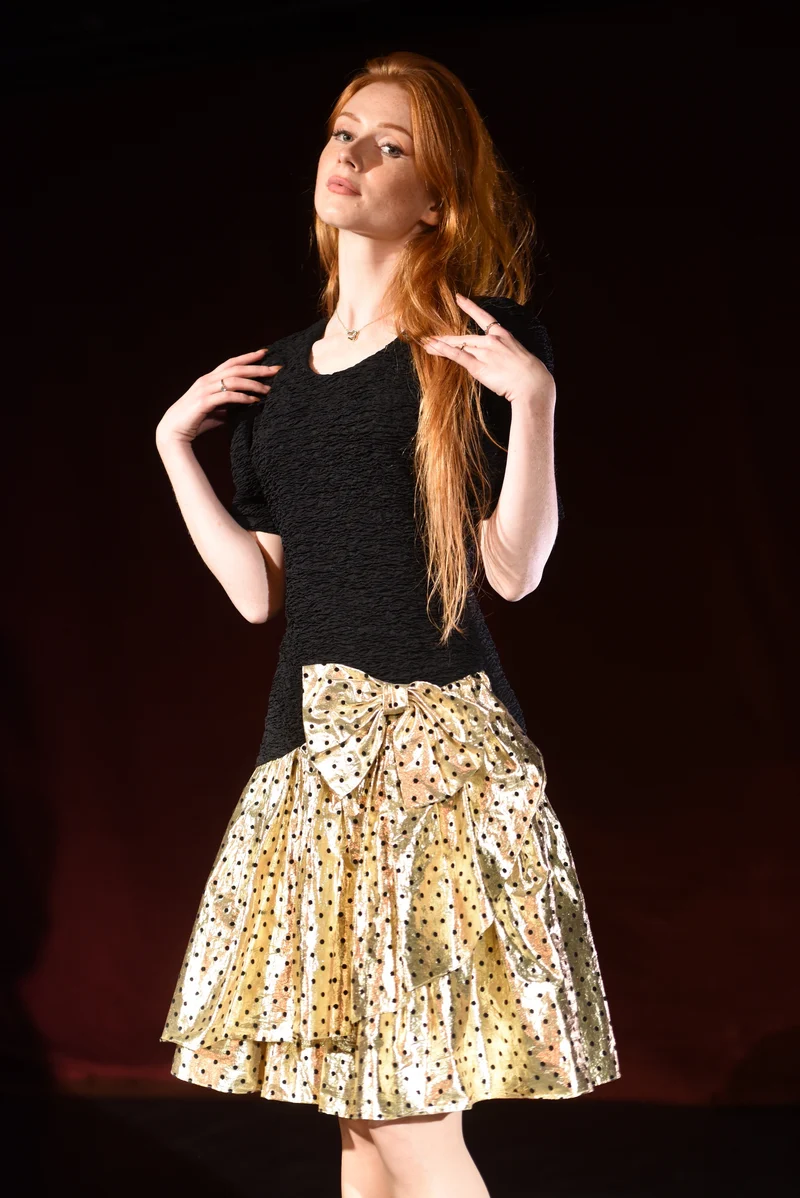 Kleid - Schwarzgoldenes Kleid - W087