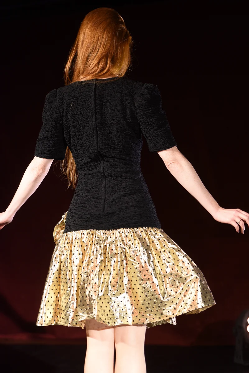 Kleid - Schwarzgoldenes Kleid - W087