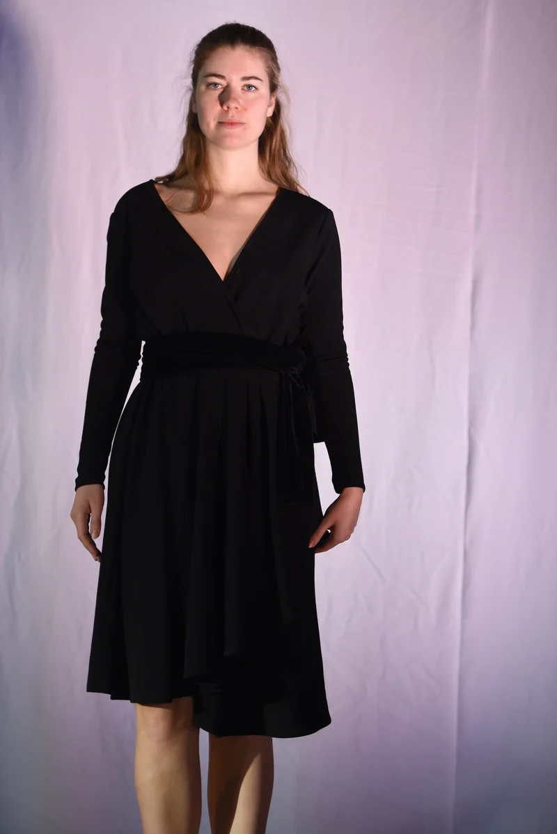 Kleid - Schwarzes Kleid - W077