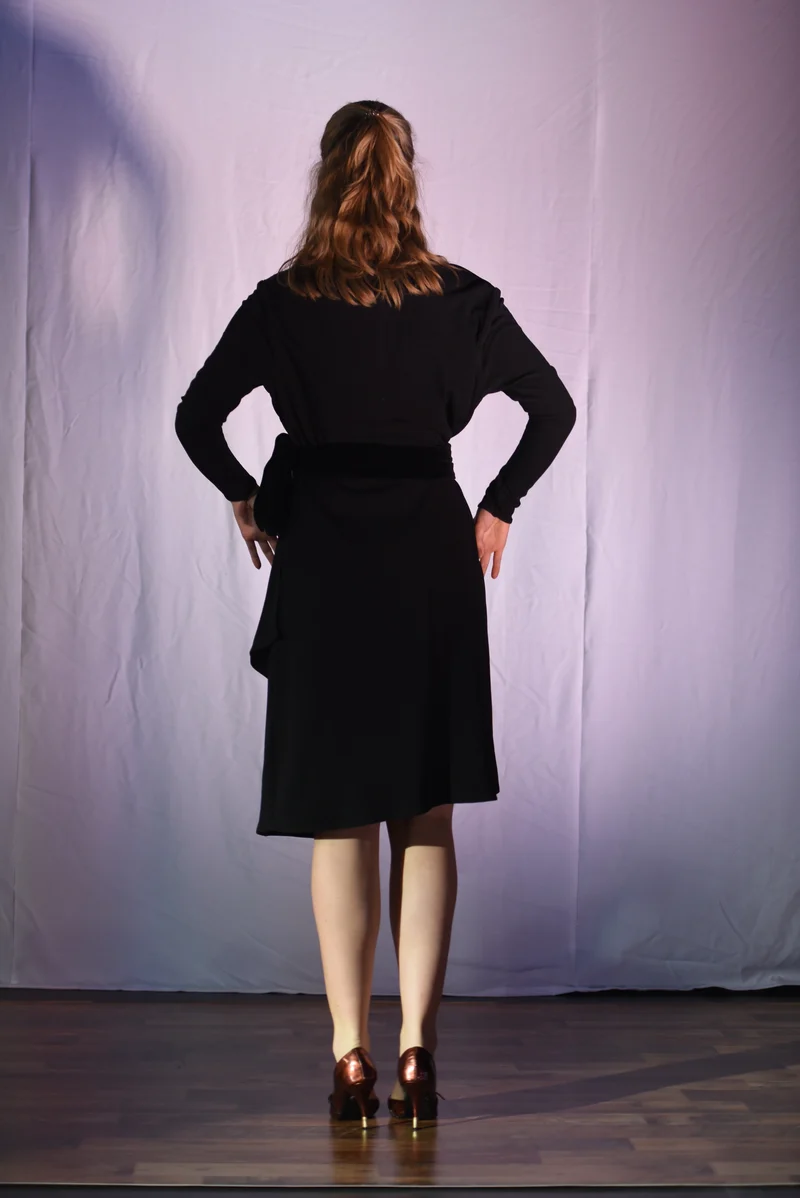 Kleid - Schwarzes Kleid - W077