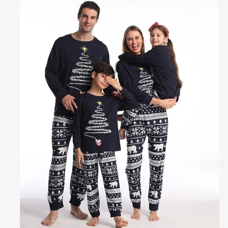 Weihnachtspyjama Mann und Frau