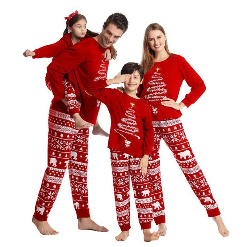 Weihnachtspyjama Mann und Frau