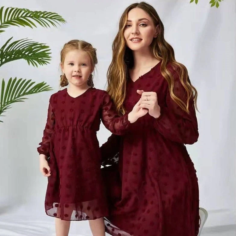 Kleid Fliessend Pompon
