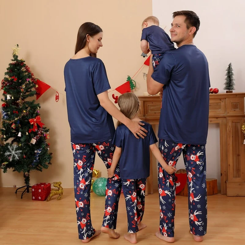 Weihnachtspyjama Blau und Rot (Familie/Hund)