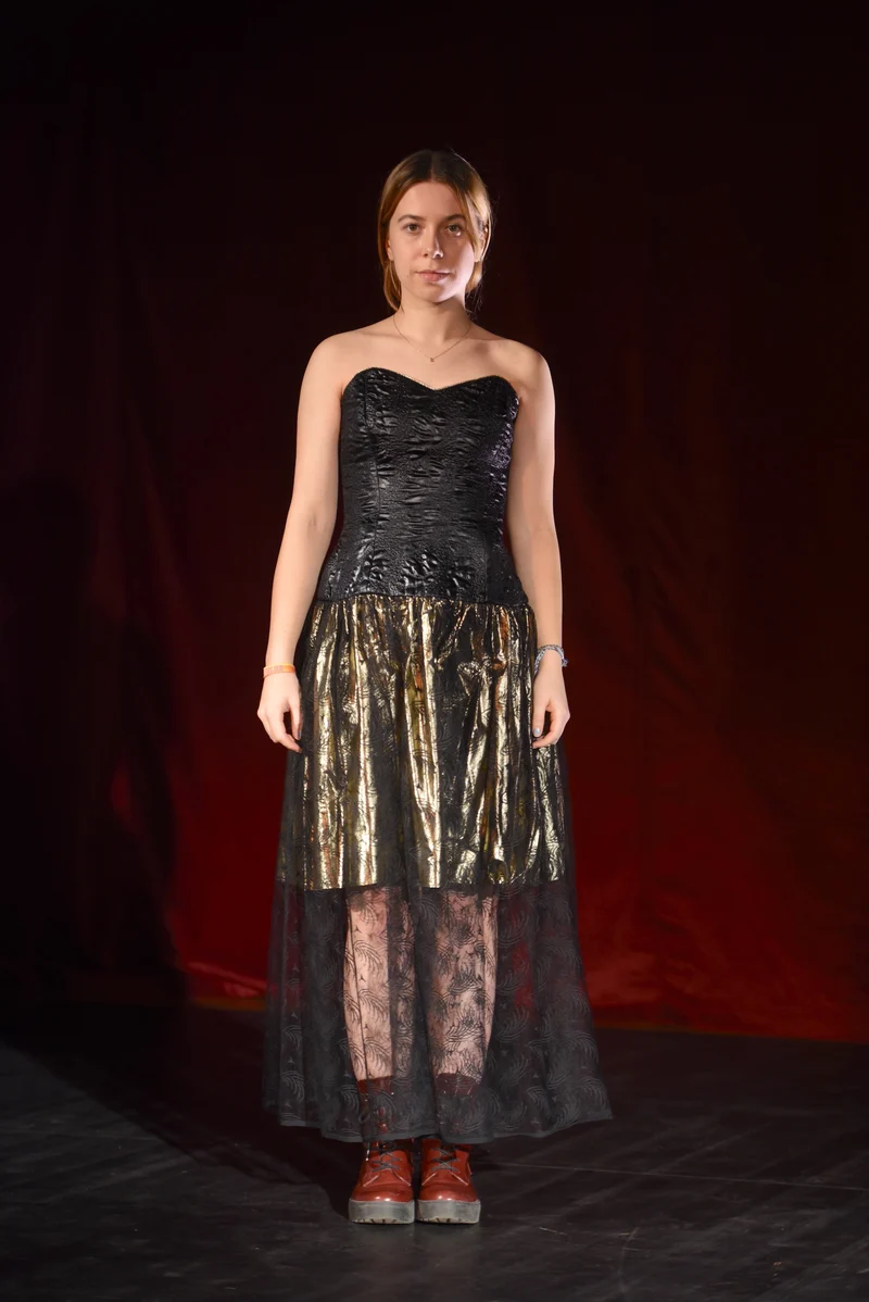 Kleid - Schwarzgoldenes Kleid - W010