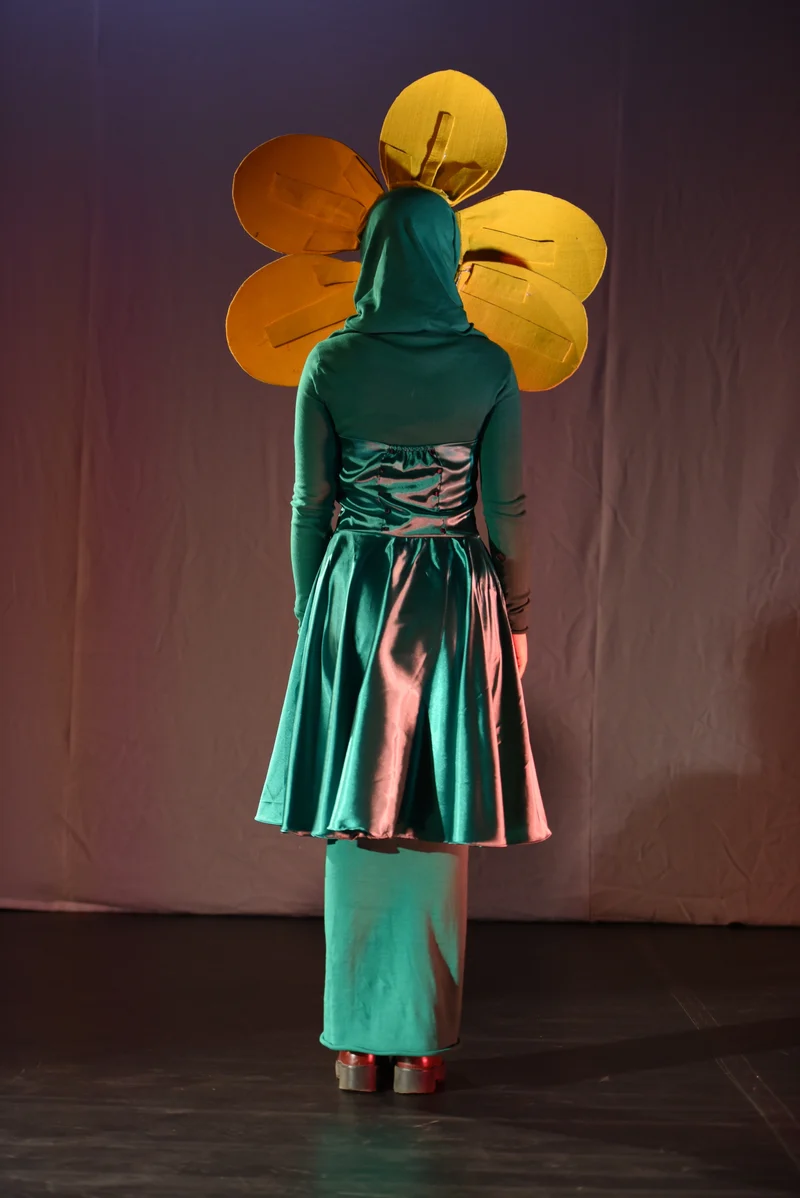 Kostüm - Blume mit gelben Blüten - W002