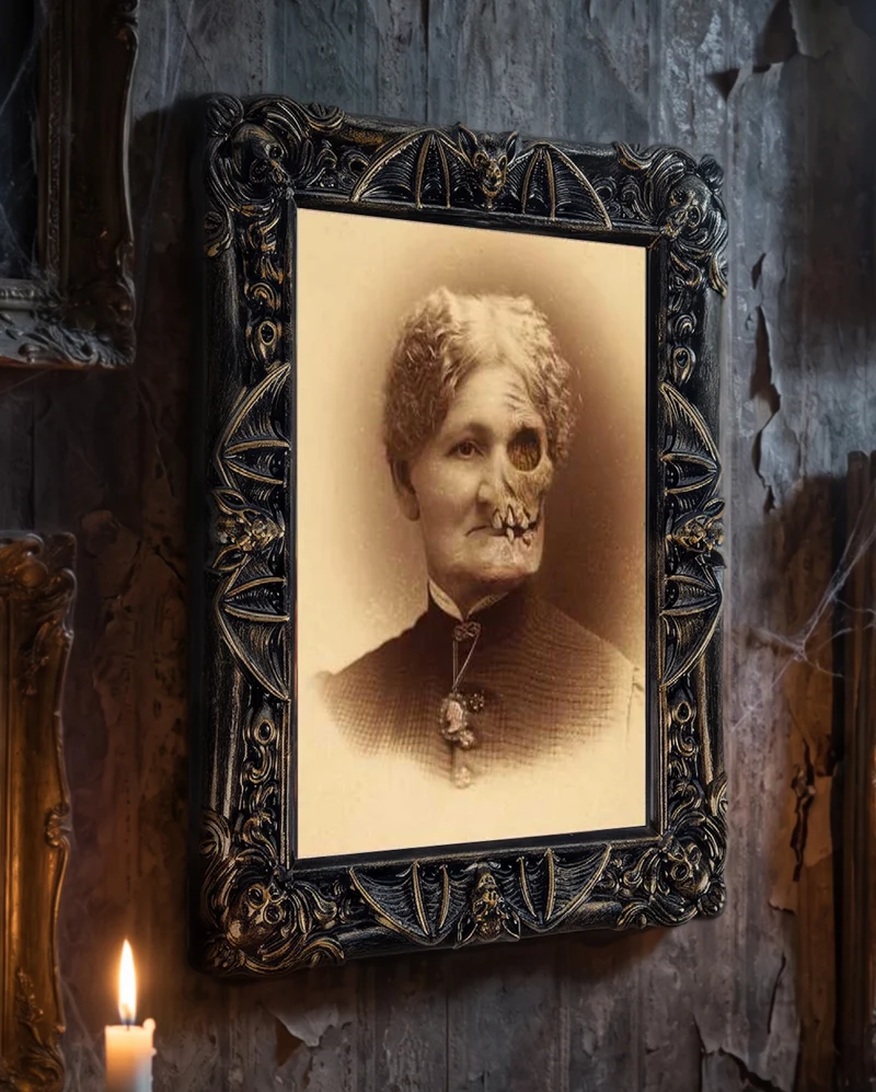 Die furchterregende Jungfrau Bernice Hologram Portrait 50x39cm