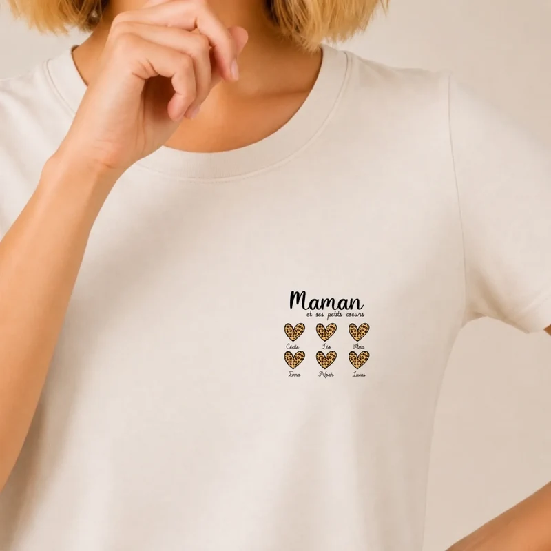 T-shirt fête des mères personnalisé - Maman et ses coeurs