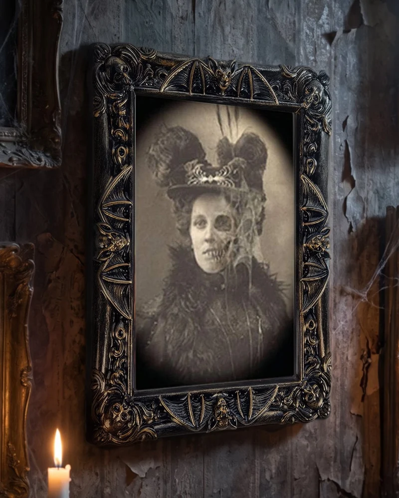 Ghastly Auntie Phyllis Hologram Portrait 50x39cm