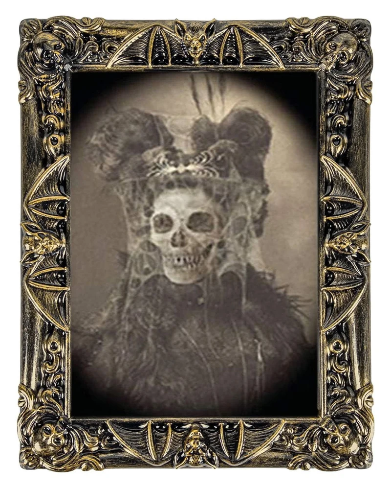 Ghastly Auntie Phyllis Hologram Portrait 50x39cm