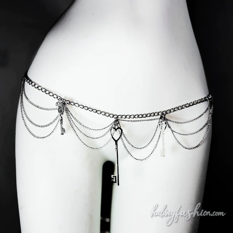 Metal chain halter hollow out cross applique top