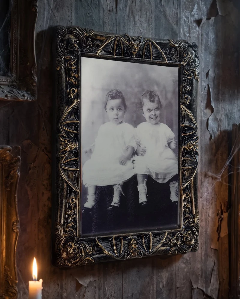 Devilish Twins Angel & Faith Hologram Portrait 50x39cm