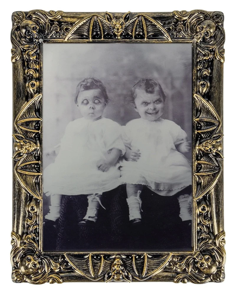 Devilish Twins Angel & Faith Hologram Portrait 50x39cm