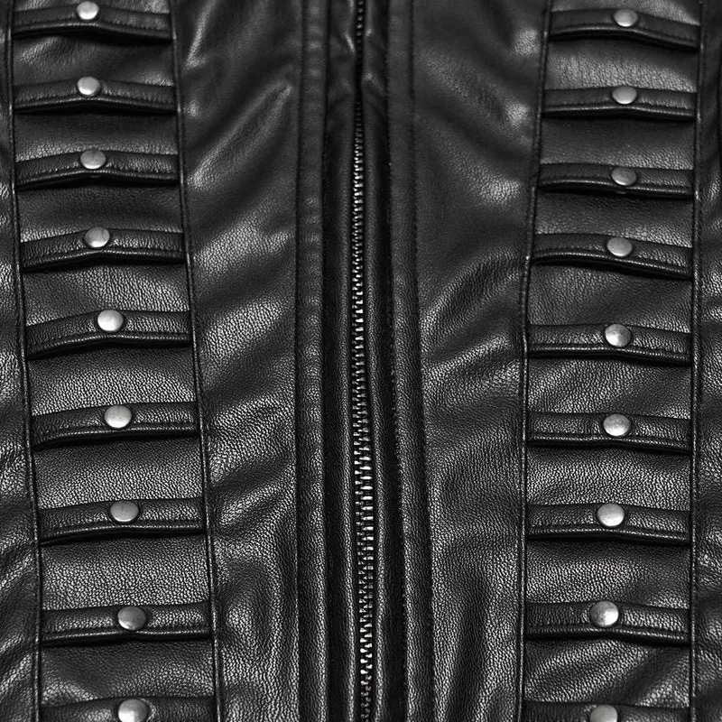 Cyberpunk-Jacke für Damen aus Kunstleder mit Schnallen an den Schultern, Reißverschluss vorne, Stehkragen und Reißverschluss vorne.