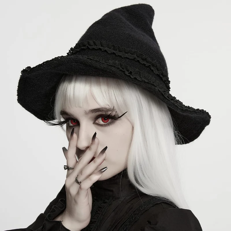 Gothic-Strickmütze für Damen mit mehreren Lagen und Rüschen