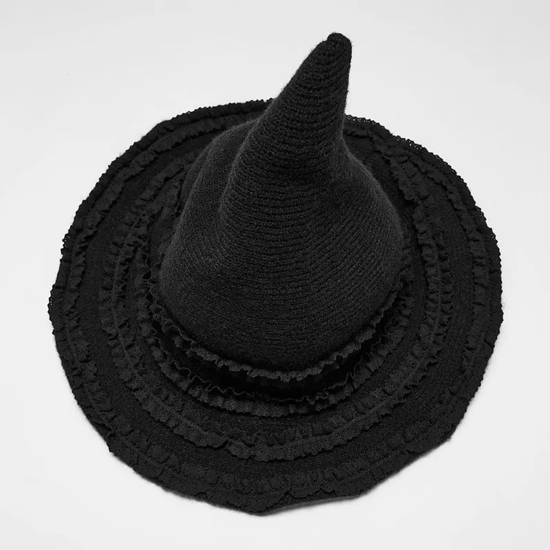 Gothic-Strickmütze für Damen mit mehreren Lagen und Rüschen
