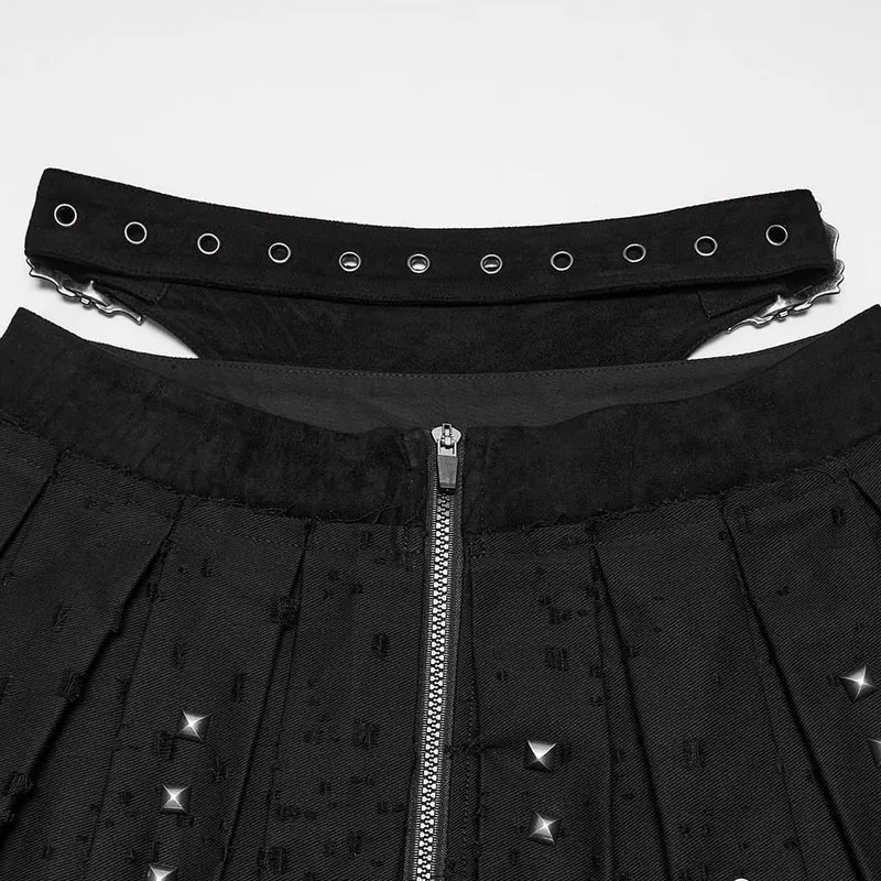 Punk-Rock für Damen mit Schnallenriemen, Nieten und Falten