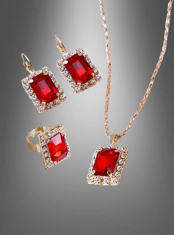 Edles Schmuckset mit Edelsteinen und Strass
