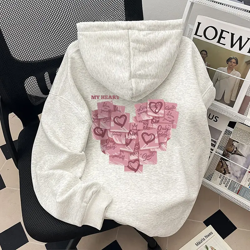Pullover Mit Roten Herzen