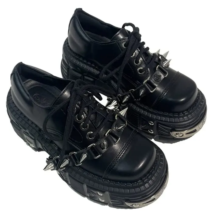 Punkige Herren-Plateau-Schnürschuhe mit Nieten