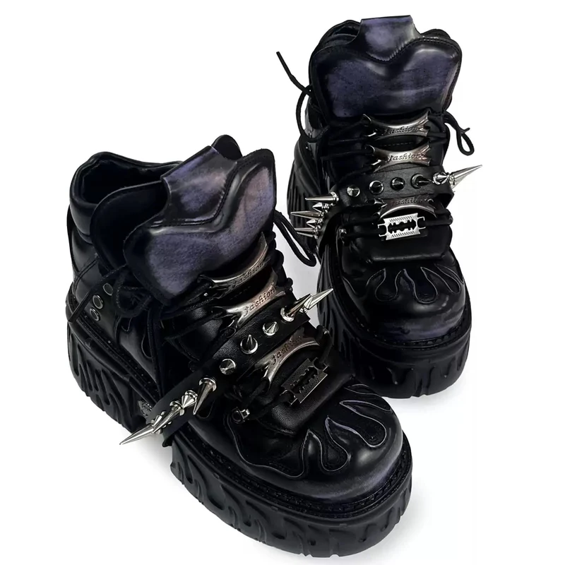 Punkrock-Plateauschuhe für Herren mit Nieten und klobiger Sohle