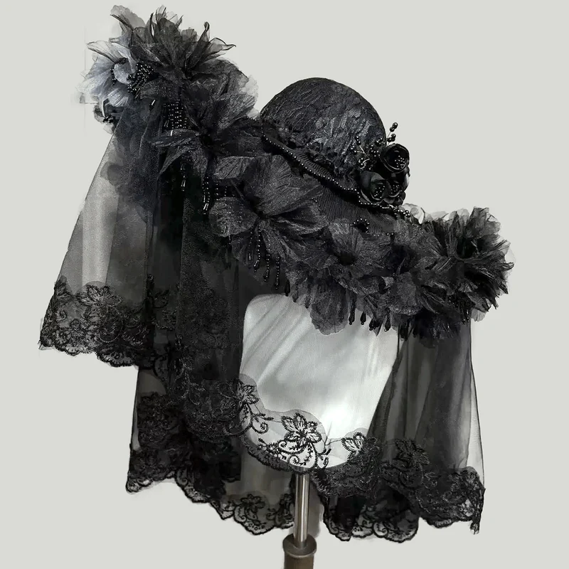 Gothic-Trauerhut für Damen im viktorianischen Stil mit Blumenmuster