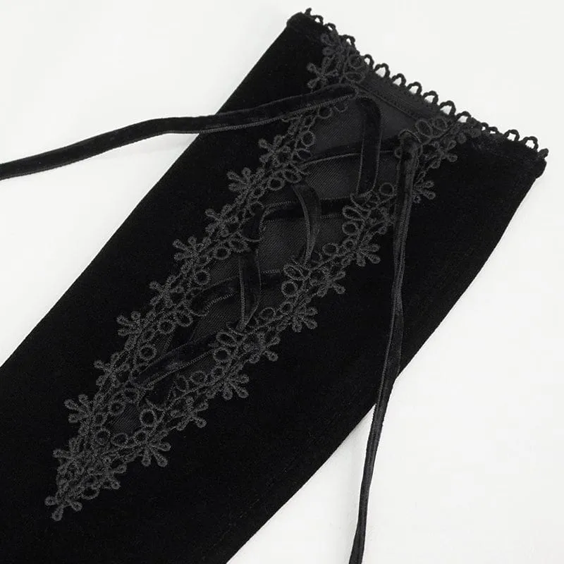 Damen-Gothic-Schnürhandschuhe aus Samt mit Spitzensaum in Schwarz