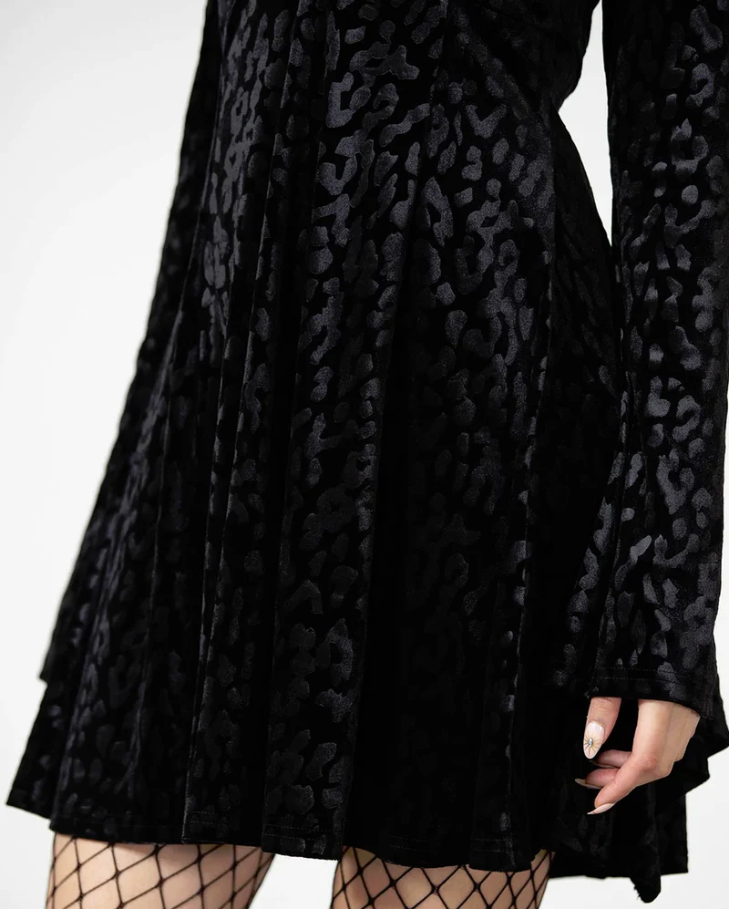 Nightcall Langarm Kleid KILLSTAR