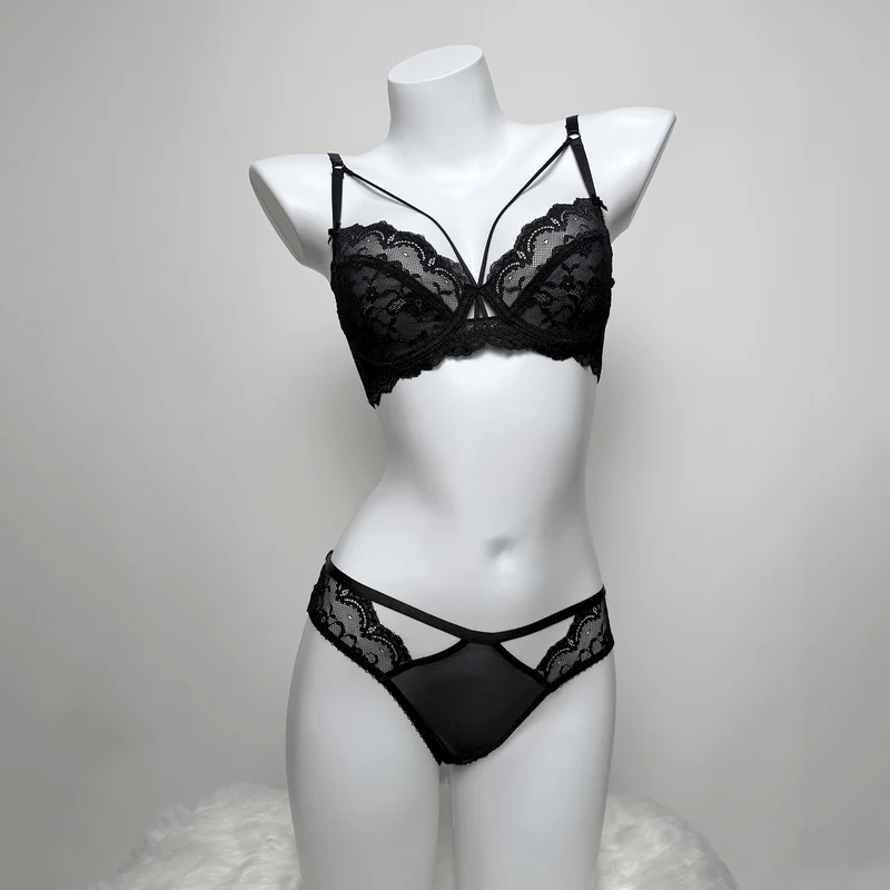 Gothic-Dessous-Set für Damen mit floraler Spitze und Trägern