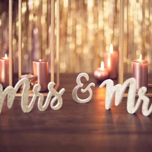 Holzaufschrift "Mr & Mrs" Gold Glitzer