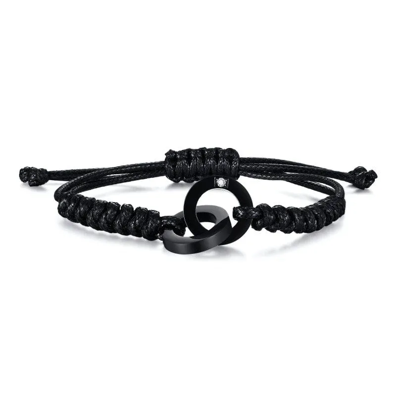 Armband Mit Kordel Und Verschlungenen Ringen